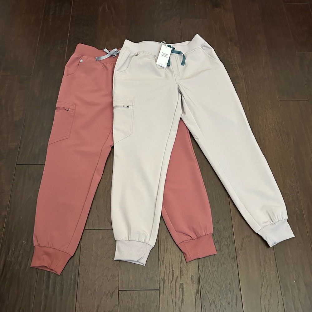 2 WITH TAGS Small Petite Figs Zamora Jogger Pants